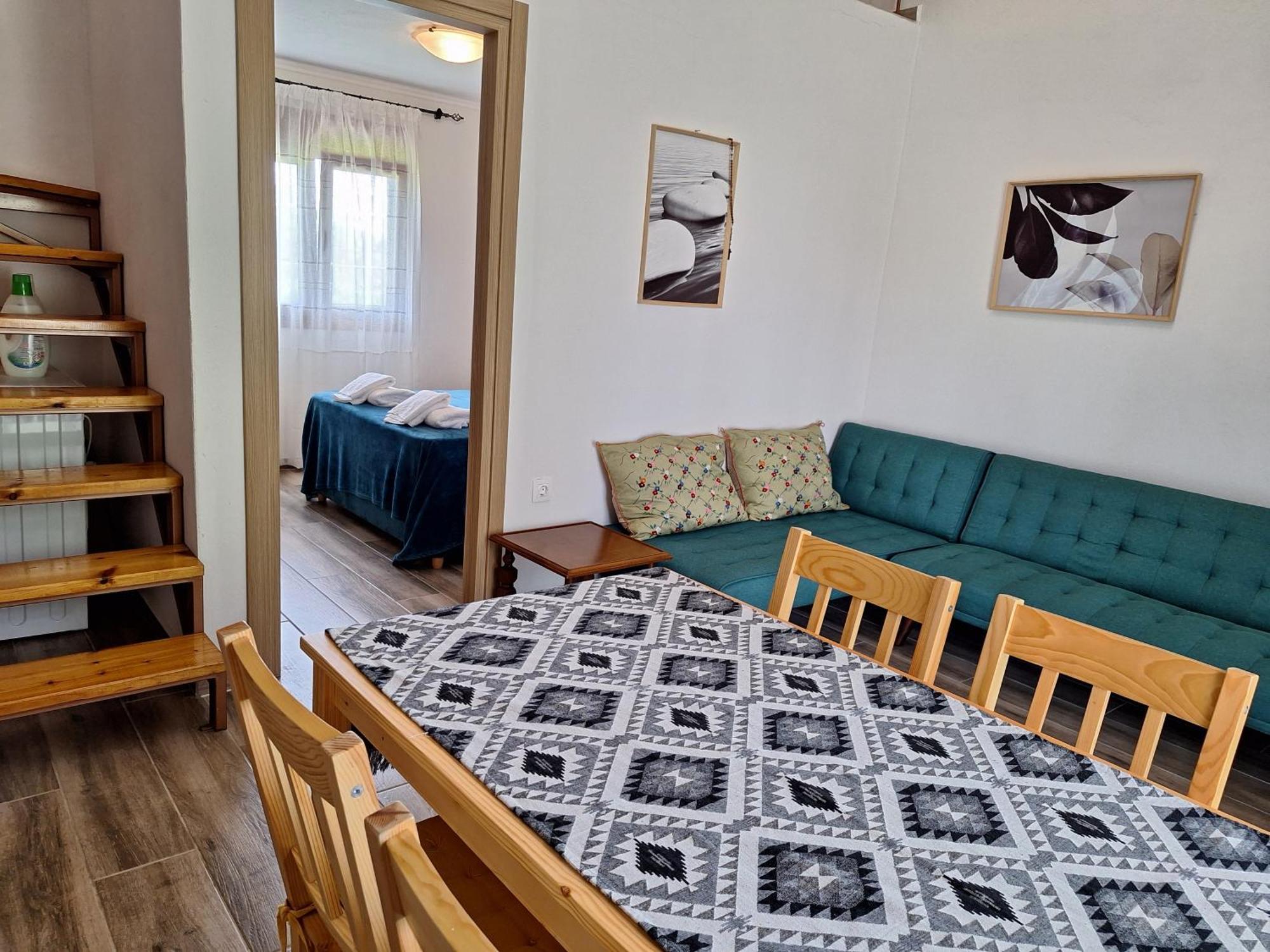 Апартаменты To Petrino Spiti Посиди Экстерьер фото
